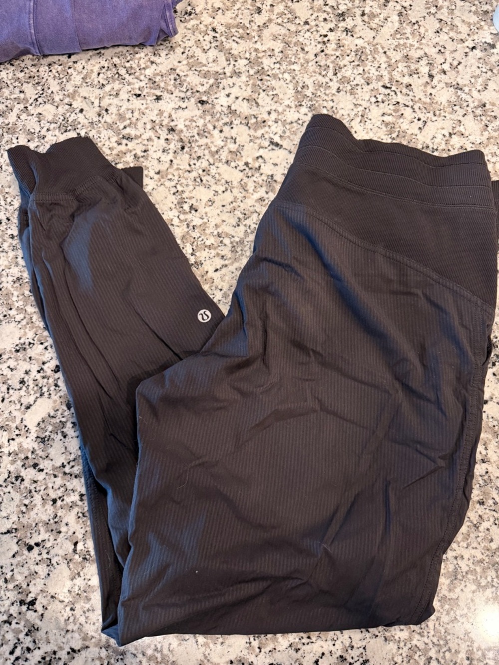 Lululemon Mid Rise Jogger Size 10
